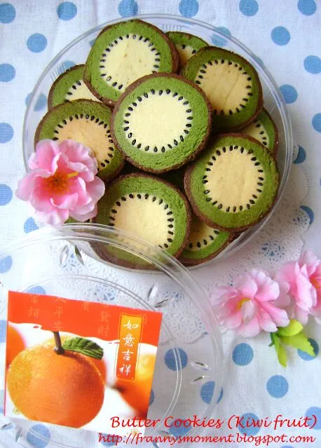 Butter cookies (kiwifruit) ... Chocolate, green tea and original flavour.|Frannyさん