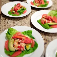 Snapdishの料理写真:Lobster salad with pink grapefruit, avocado and butter lettuce with champagne vinaigrette.|Allisonさん