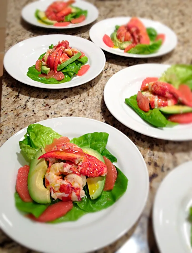 Snapdishの料理写真:Lobster salad with pink grapefruit, avocado and butter lettuce with champagne vinaigrette.|Allisonさん