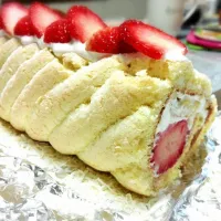 strawberry biscuit roll cake|림찡さん