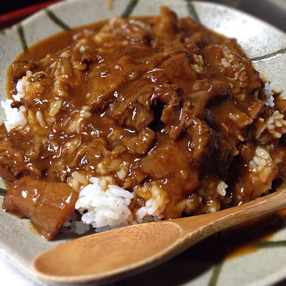 スパークリングワインで煮込んだ牛スジ肉のハヤシライス|miiikiさん