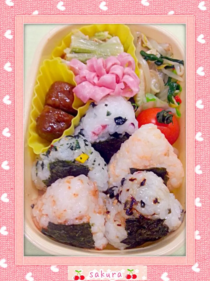 Snapdishの料理写真:△ミニミニ三角おにぎり弁当△|桜里さん