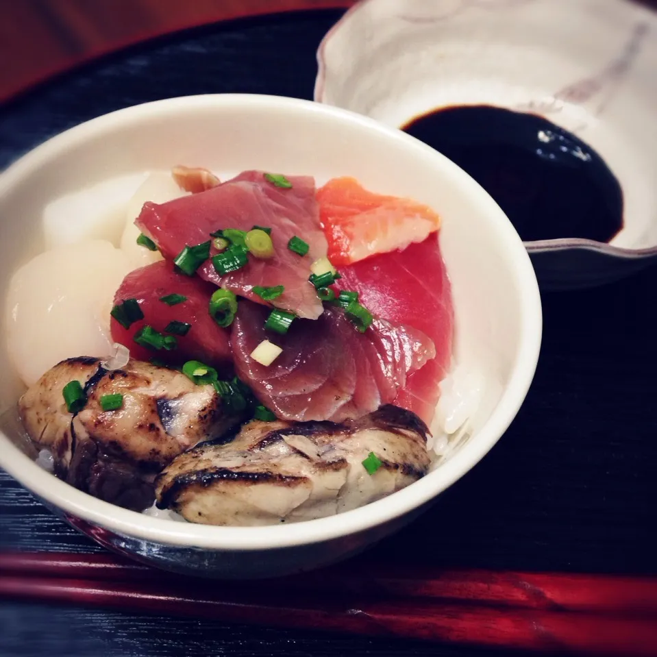 夕飯にお刺身丼〜♡|はなおさん