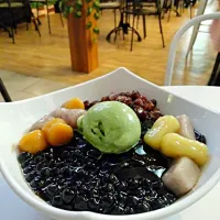 Snapdishの料理写真:blackball signature|Stvanz Candzさん