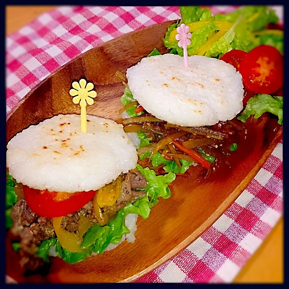 Snapdishの料理写真:プルコギとキンピラでライスバーガー★|teruyoさん