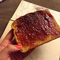 Toast with organic strawberry jelly🍓🍓🍓|paola gonzalezさん