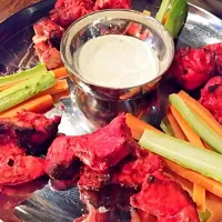 Snapdishの料理写真:tandoori chicken, cucumbers, carrots, and yogurt sauce|Eunji Yoonさん