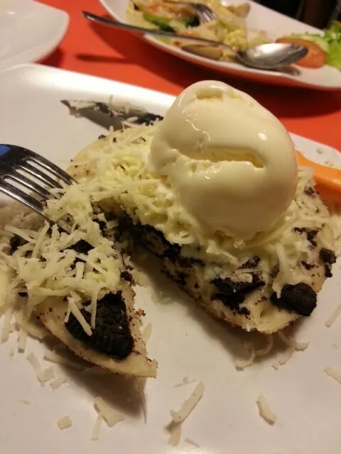 surabi cheese oreo and ice cream|vitantriさん