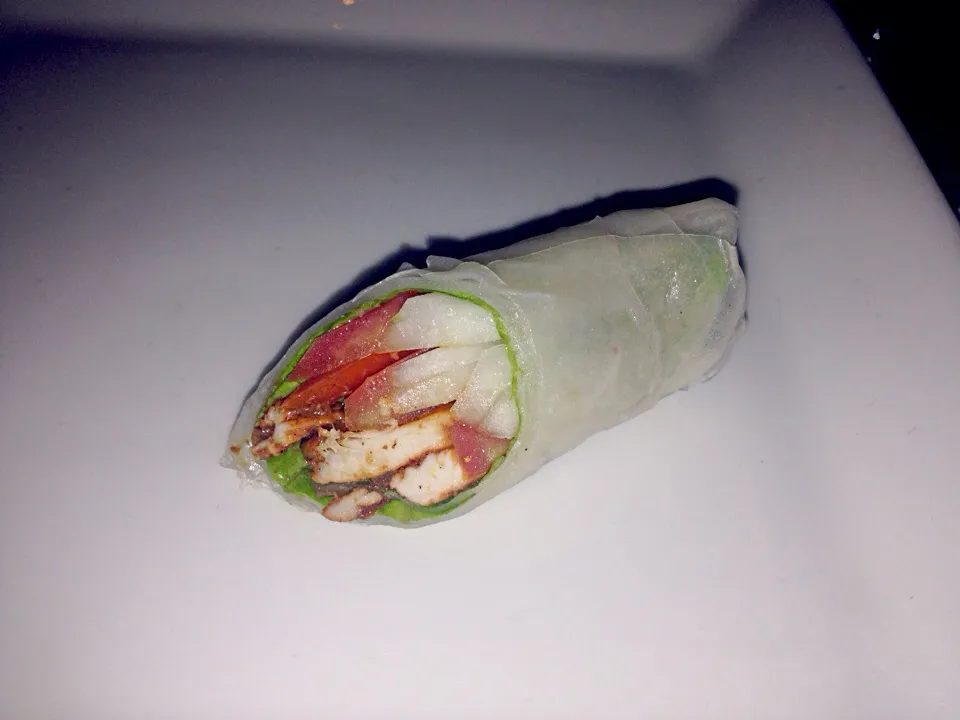 Xacuti masala grilled rice paper roll chicken #TwistOfTaste @experienceshiro|shivangireviewsさん