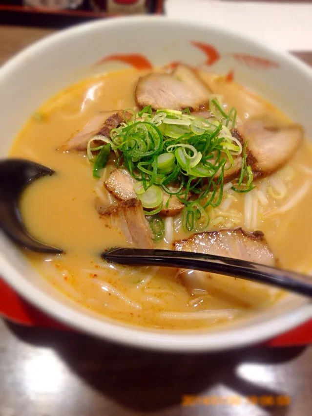 四川ラーメン  チャーシュー増し|るみおんさん