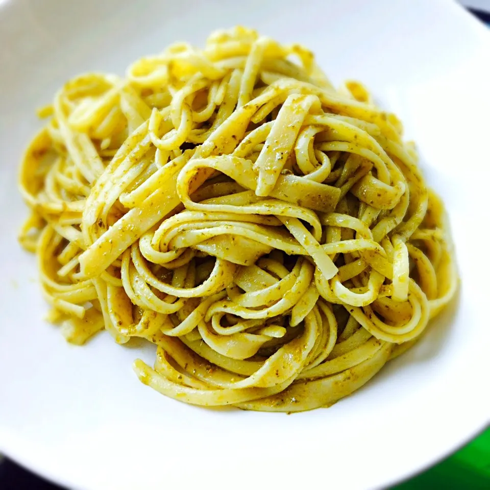 Pasta with basil pesto|Stefan Labuschagneさん