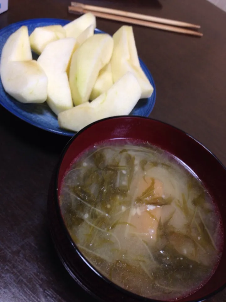 質素な朝ごはん|おぎしょーさん