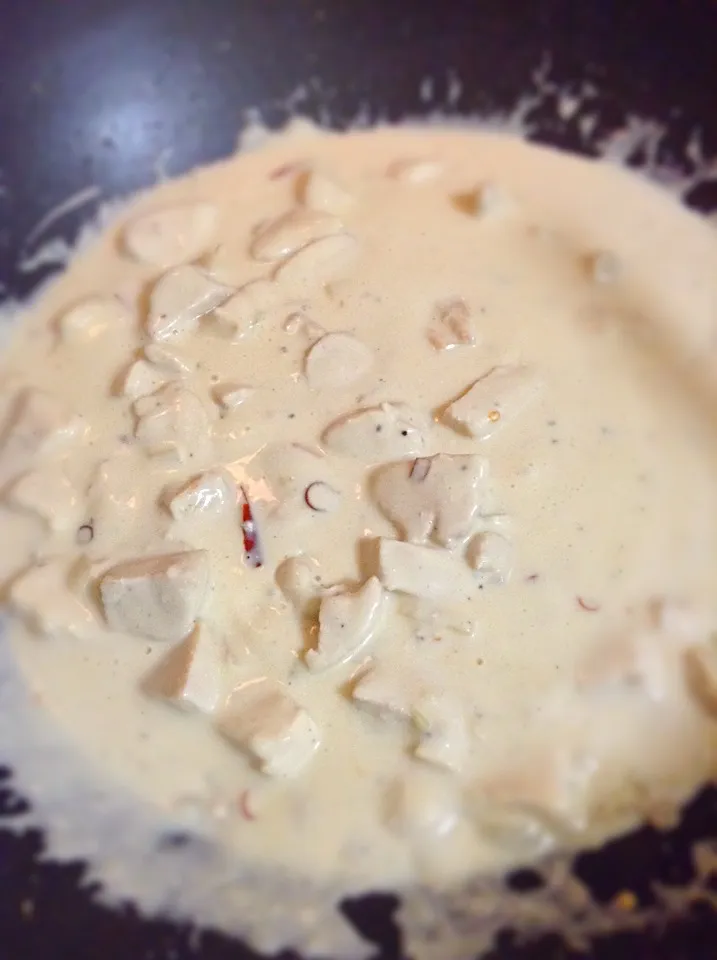 My ChiCkEn ALfrEdO LoOks GoOd..|GeMzKiTchさん