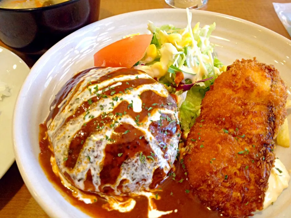 日替わり定食〜ハンバーグ、サーモンフライ|Kunisanoさん