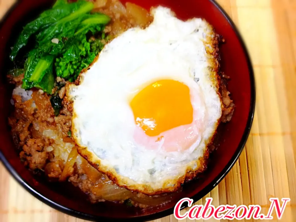 Snapdishの料理写真:今日の賄い  豚ひき生姜焼き丼|Cabezon.Nakamuraさん