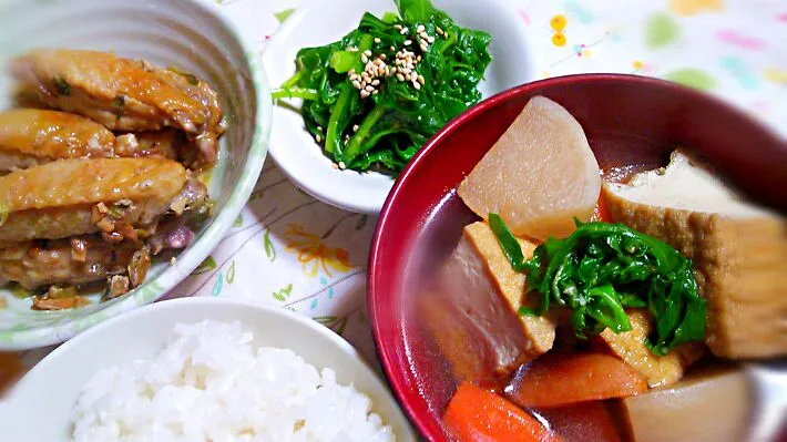 手羽の蒸し焼き・からし菜のお浸し・煮物|Yasuさん