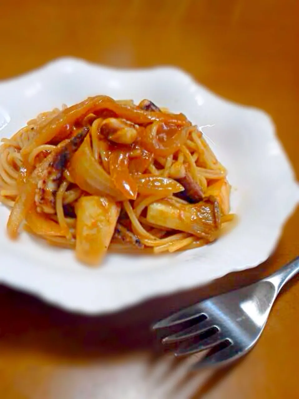 イカとエリンギと玉ねぎのトマトソースパスタ|benikoさん