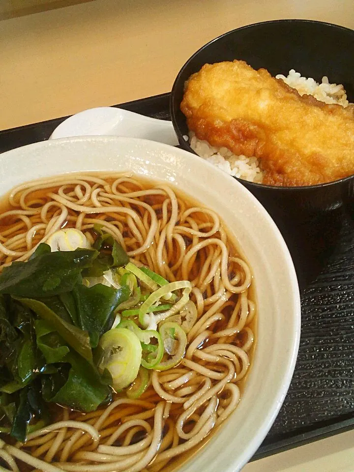 御茶ノ水・富士そばのミニ鳥天丼セット|すーさん