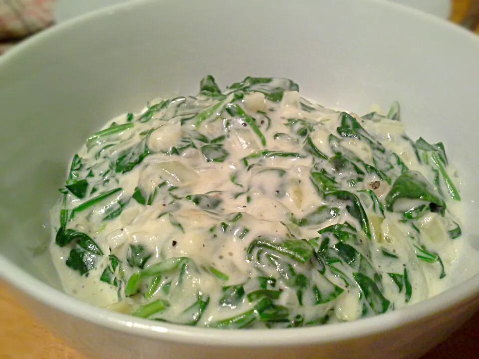 Creamed spinach with parmesan and a pinch of nutmeg|Fe's kitchenさん