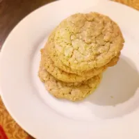 Snapdishの料理写真:Chewy Coconut-Oat Cookies|alison marieさん