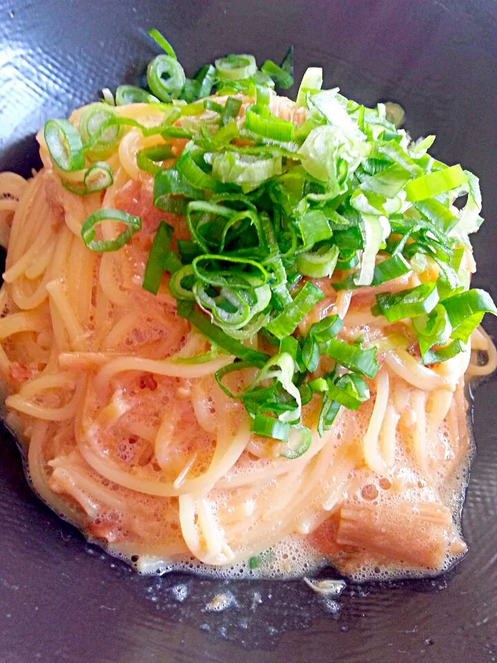 Snapdishの料理写真:フワフワ卵のなめ茸と梅のパスタ|じょうさん