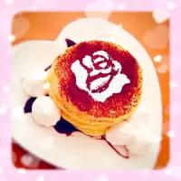 プチホットケーキのローズデコ🌹|Marurinさん