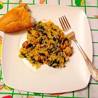 Snapdishの料理写真:Pollo al curry con basmati y espinacas|Noemí Iglesias Lópezさん