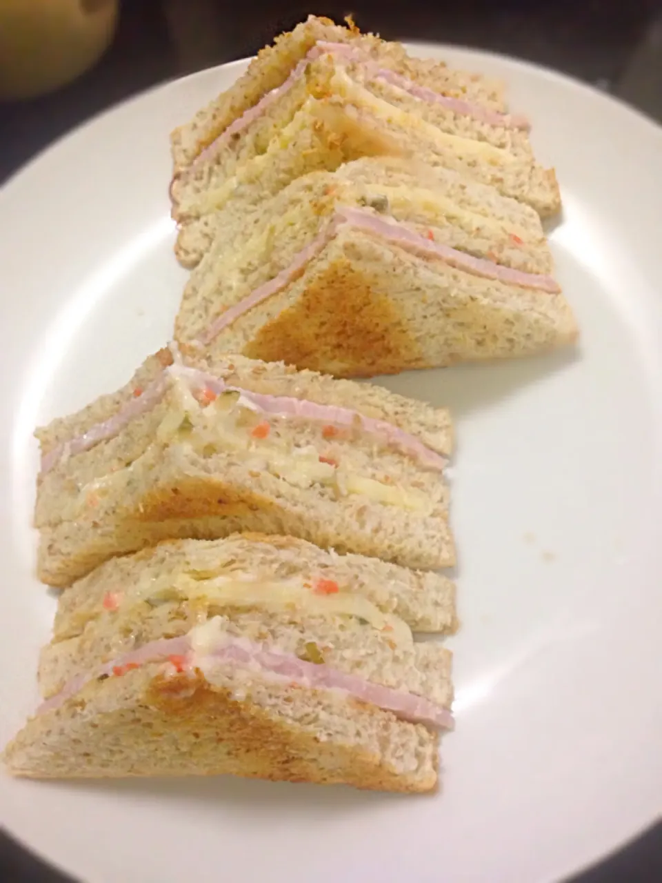 Snapdishの料理写真:Club sandwich|rayrisarさん