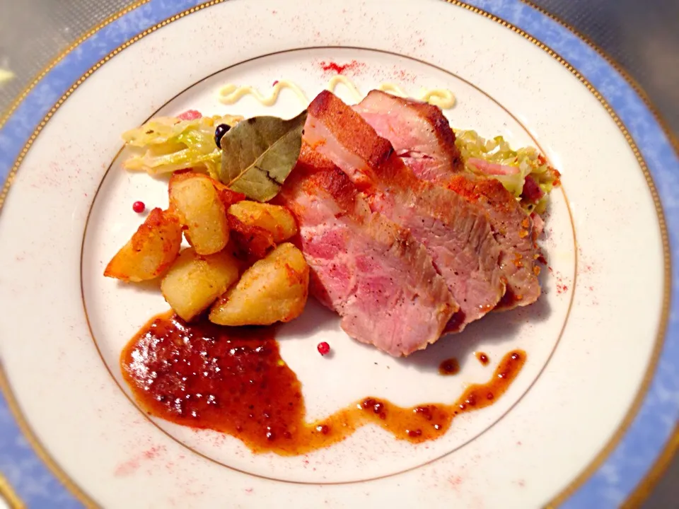 Snapdishの料理写真:Confit de entrecôte de porc sauce moutarde.|Shinyaさん