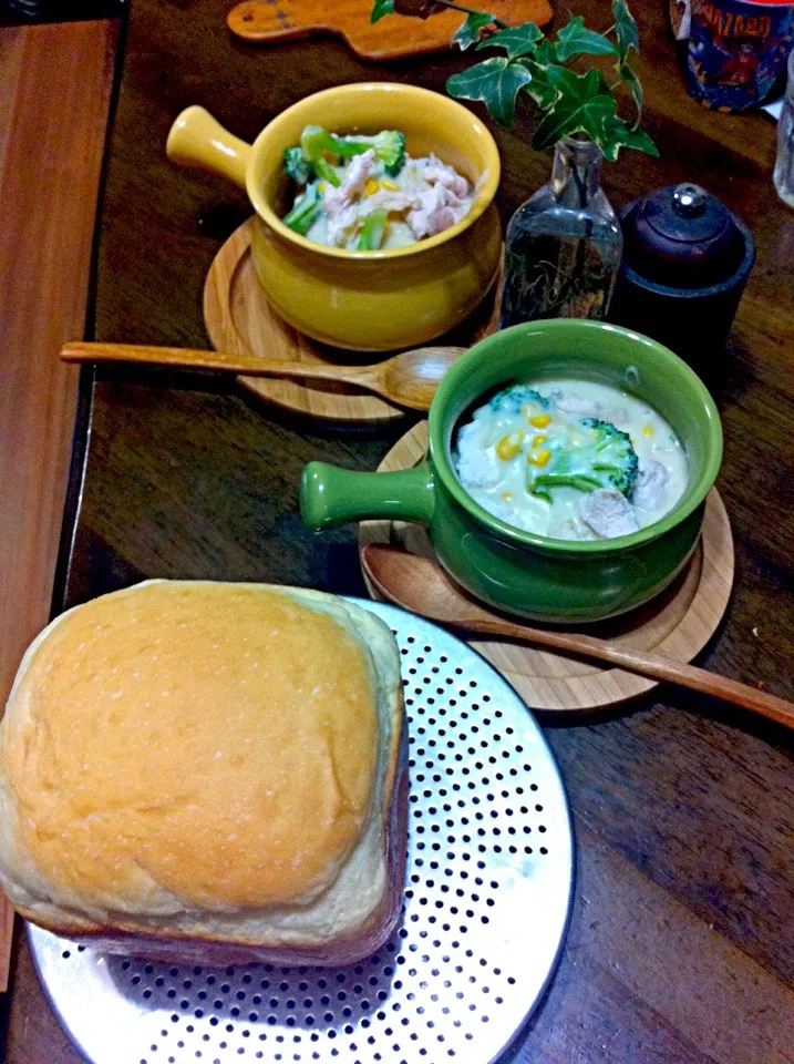 ory🎀ちゃんに、つられてパン🍞焼いたから豆乳シチュー|いよこ🍻さん