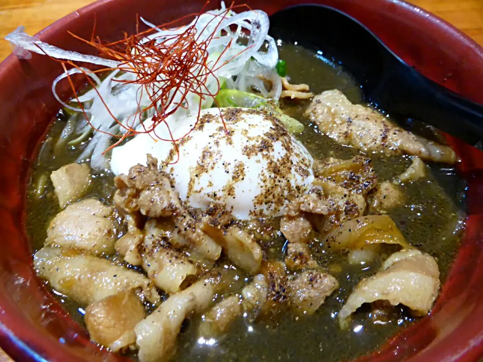 スタミナ黒味噌ラーメン温玉のせ|ボンゴさん