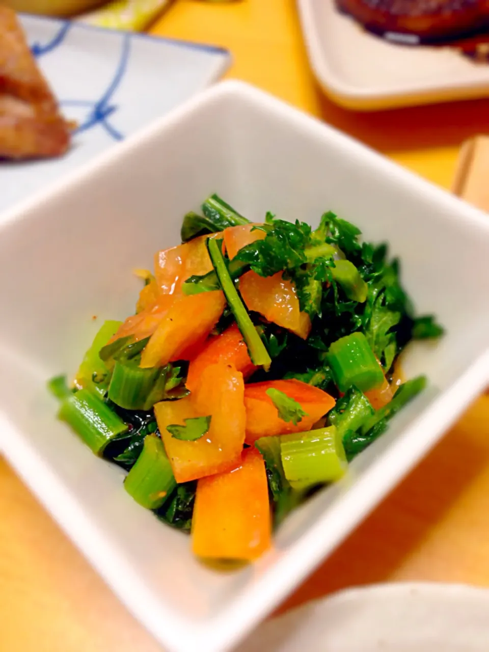 菊菜とトマトの牡蠣オイルマリネ|あいあいさん