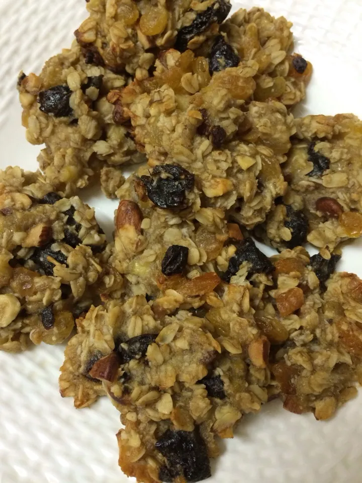 Gluten-free,vegan oatmeal,prune and raisin cookies|aiさん