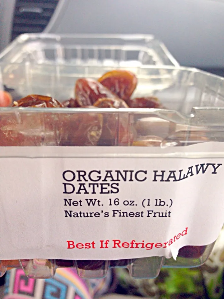 Organic halawy dates|ali kamenovaさん