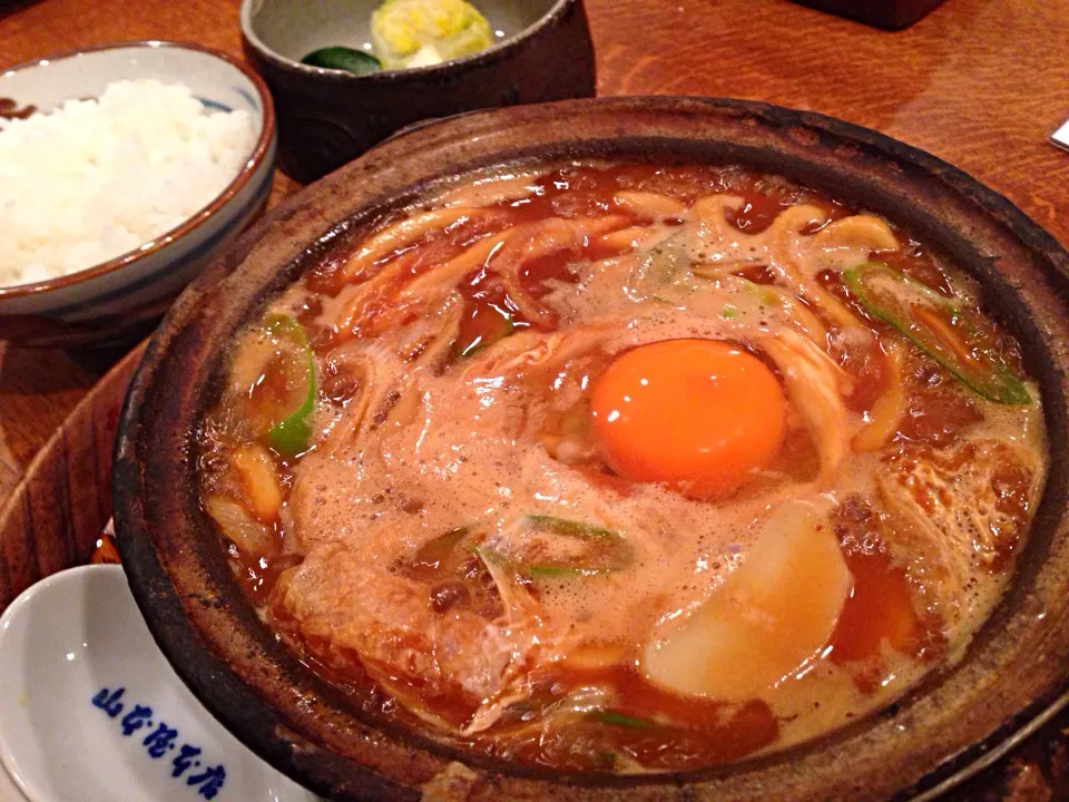 Snapdishの料理写真:風邪対策。山本屋本店の味噌煮込みうどん。このうどんの固さ、久しぶり。|liccaさん