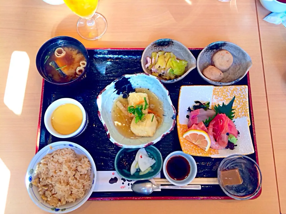 今日のランチはお造り定食♪|Kayさん