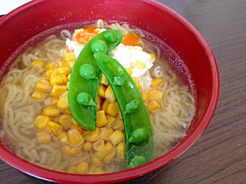 Snapdishの料理写真:夜食の塩ラーメン|きむらゆりかさん