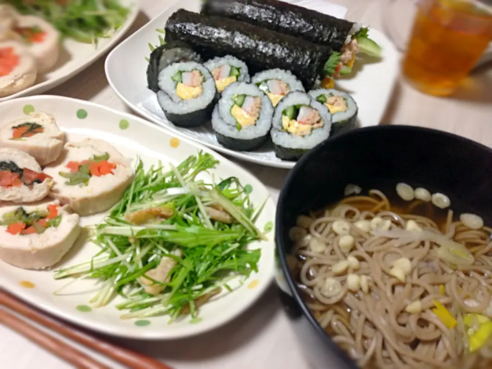 節分メニュー サラダ巻 そば とりムネ肉のハム風(レンジでチン) 鶏皮サラダ|よんさん