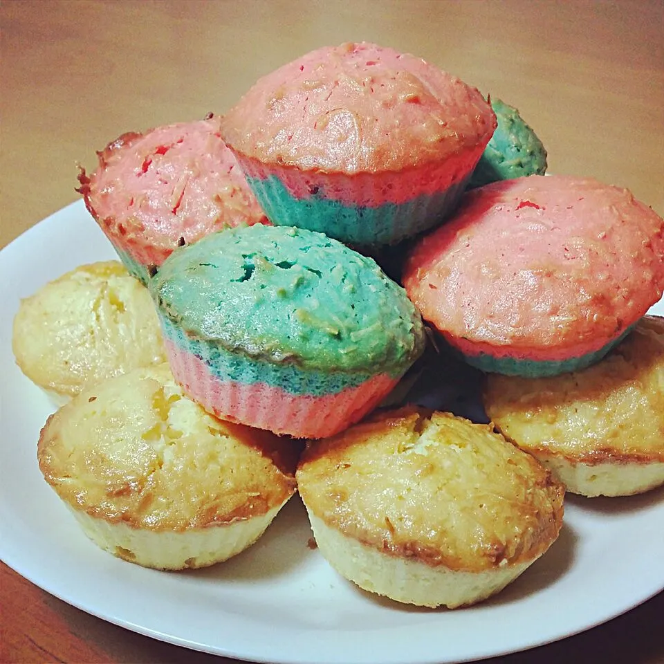 Multi-colored Macaroons|Ruel J. Saunarさん