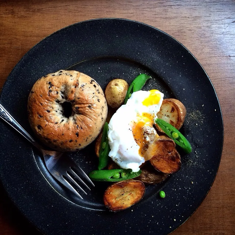 Breakfast sesame bagel ゴマベーグルで朝ごはん|AYANOさん