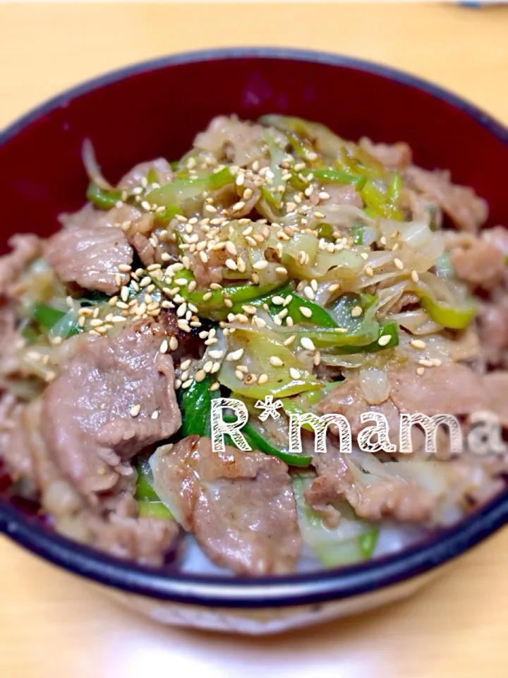 2/1の夜ごはん☆牛肉とねぎのうま塩丼|R＊mamaさん