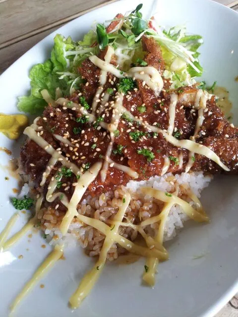 自家製ソースの煮カツ丼|Katsuaki Tanoさん