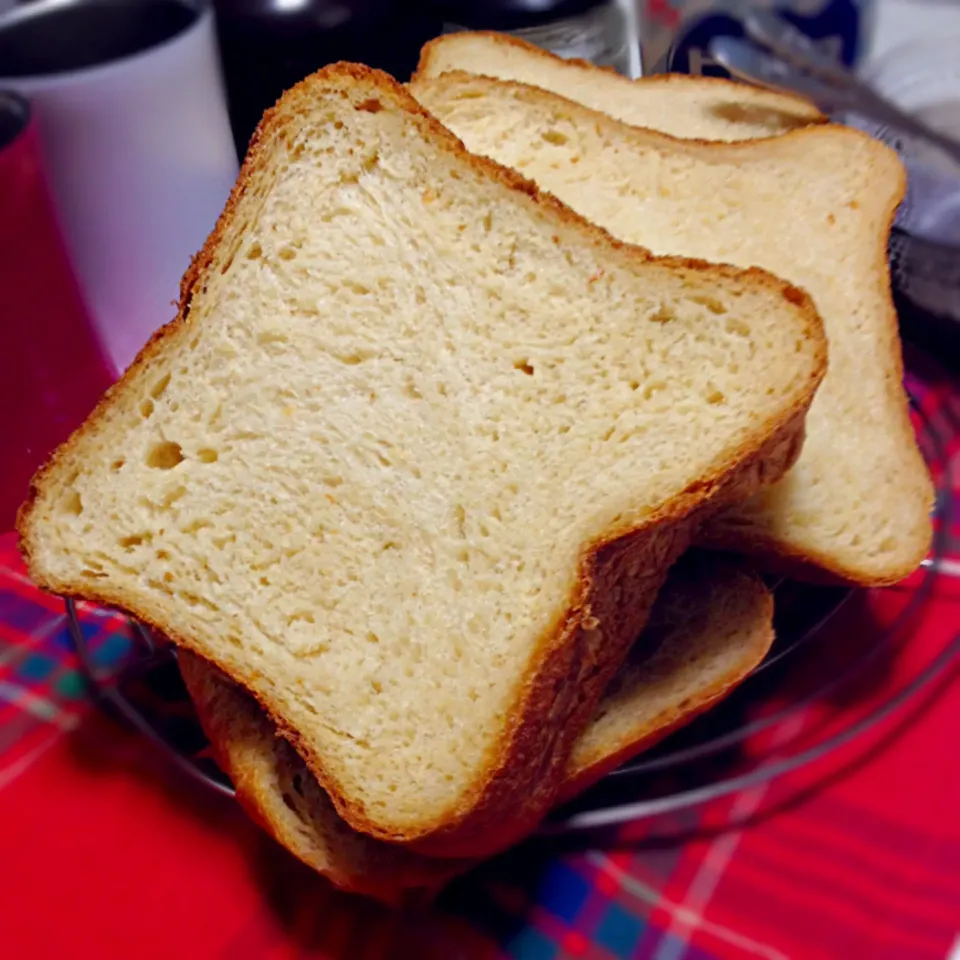 くららさんのレシピで♫ふわふわ*:ஐ黒糖ミルク食パンஐ:*|しまさん