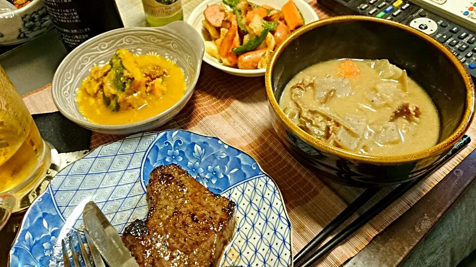 Snapdishの料理写真:粕汁＆モモランプステーキ＆ゆりねのバター炒め＆カボチャの煮物|まぐろさん