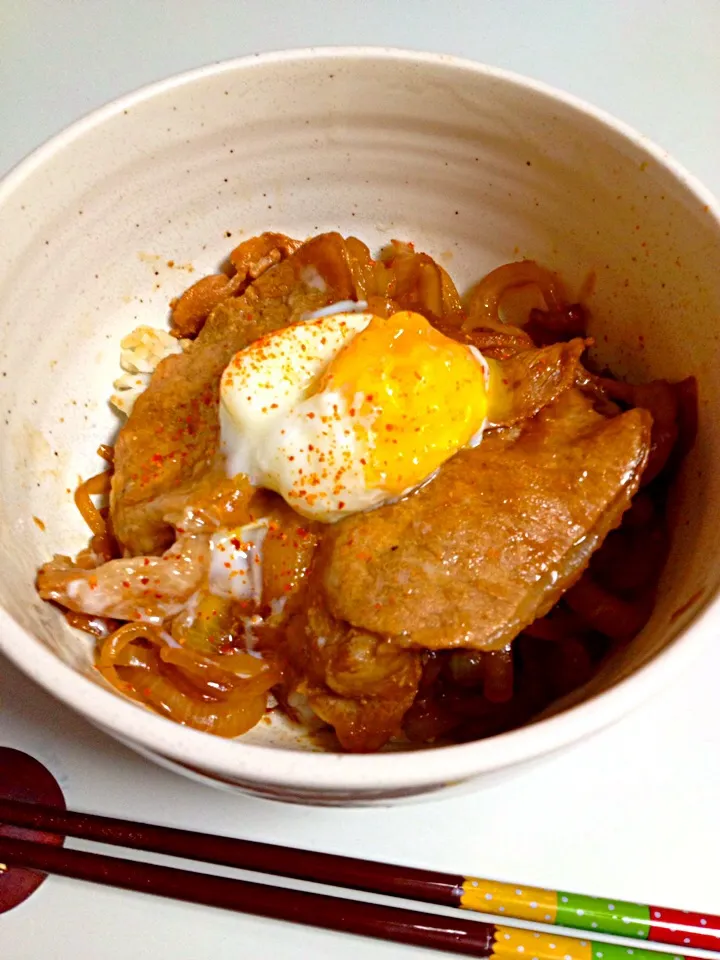 豚丼。温玉乗せ♪(๑ᴖ◡ᴖ๑)♪|ちぃさん