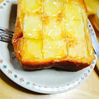 Snapdishの料理写真:ぶんぶんパンケーキ|kaedeさん