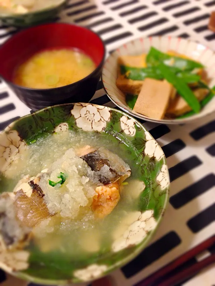 子持かれいのおろし煮🍀高野豆腐と絹さやの玉子とじ🍀お味噌汁|mochaさん