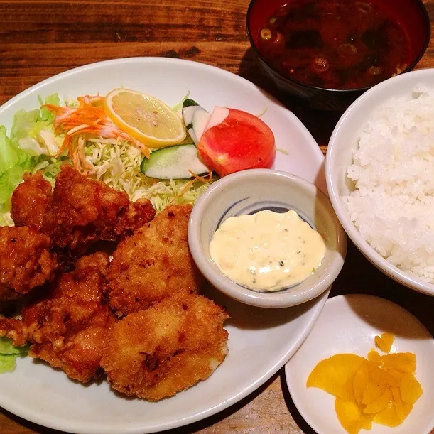 から揚げ＆カニクリームコロッケ定食|chacoさん