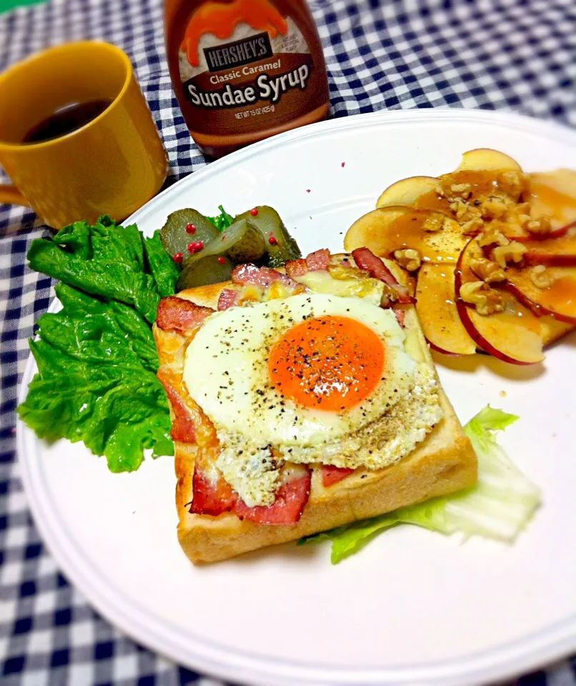 Bacon egg toast 🍳🍞& Apple caramel pancake 🍎🍴|welcomeizumiさん