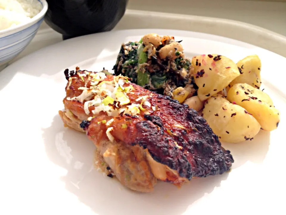 今日の社食は鶏もも肉の焦がし味噌焼き。440円。|ルーア・ブランカさん